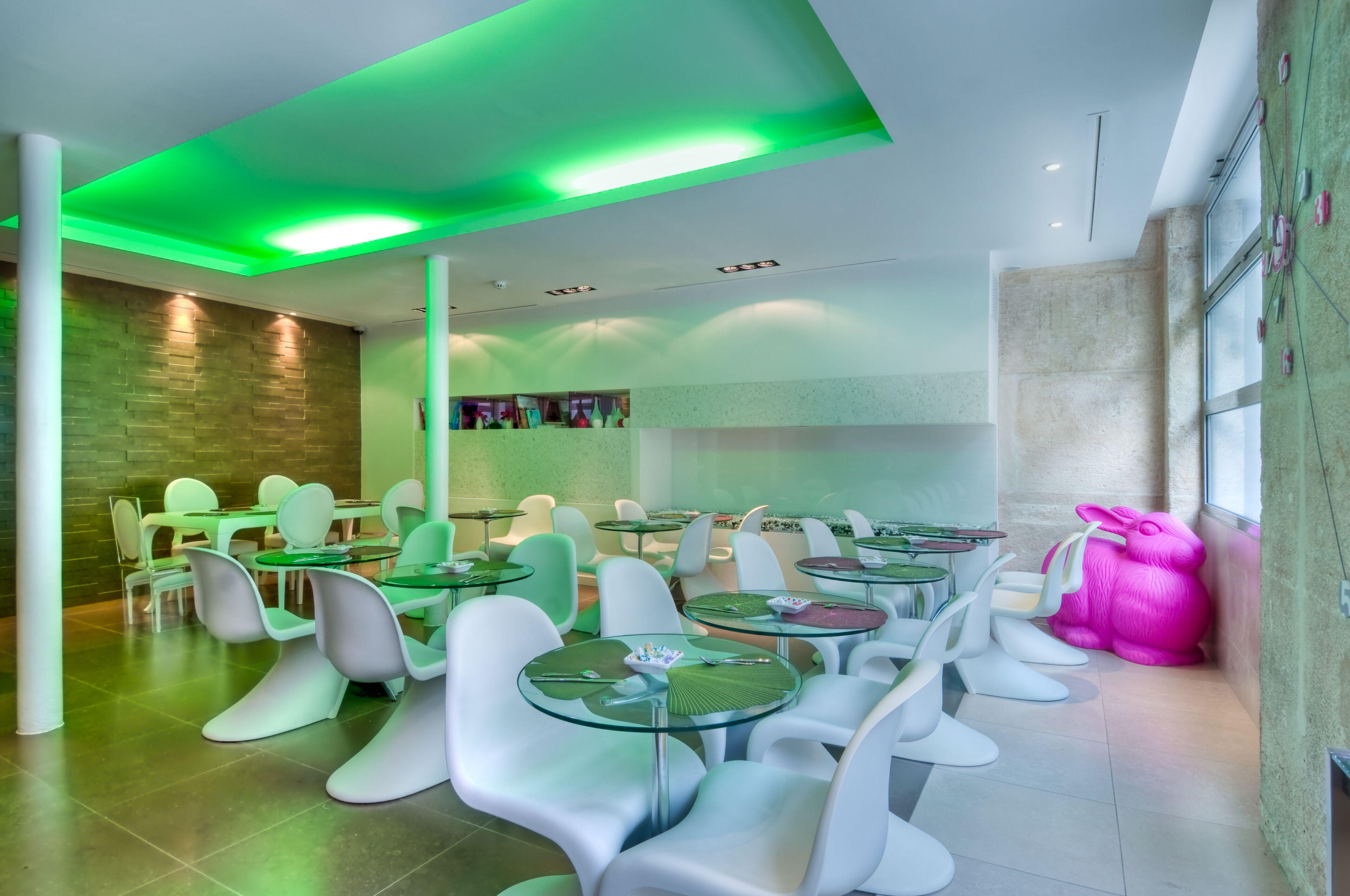Wyld Saint Germain Hotel